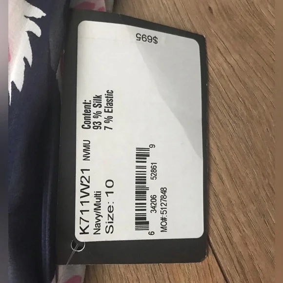 NWT St John Collection Multi Colored Silk Floral Skirt - Size 10 - Picture 4 of 5